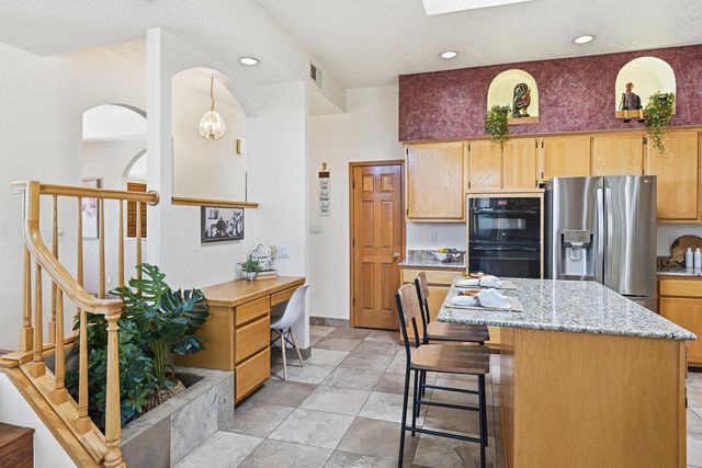 900 Piedra Larga Place NE, Albuquerque, NM 87123