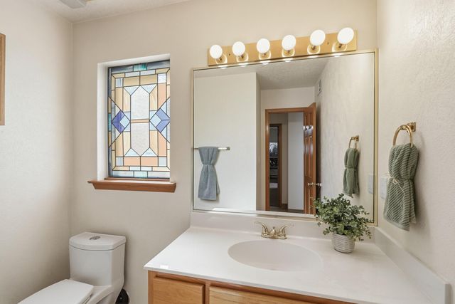 900 Piedra Larga Place NE, Albuquerque, NM 87123
