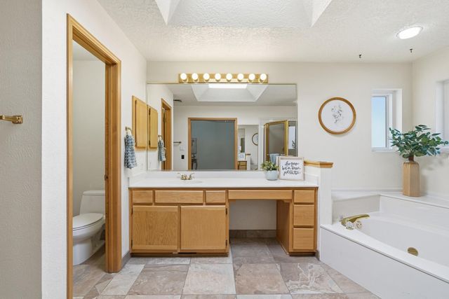 900 Piedra Larga Place NE, Albuquerque, NM 87123