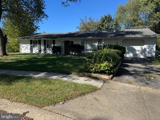 2205 PINEFIELD CT, Waldorf, MD 20601