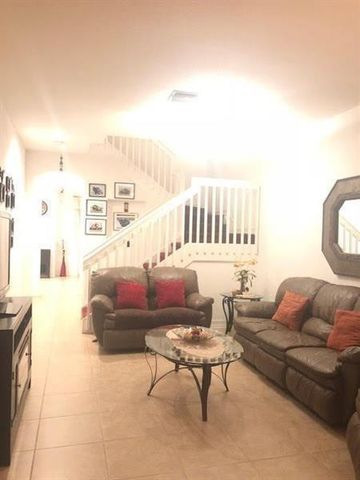 6903 Julia Gardens Drive, Coconut Creek, FL 33073