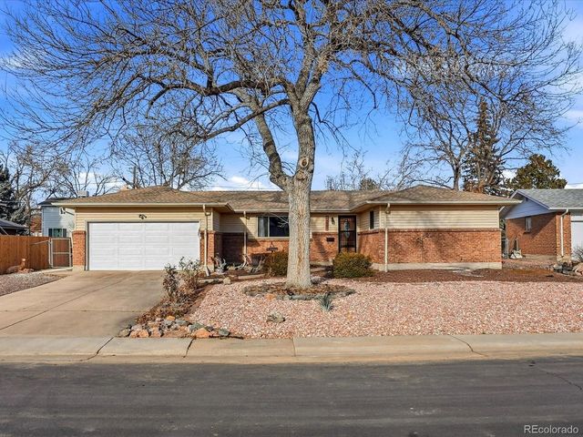 9561 W Tennessee Avenue, Lakewood, CO 80226