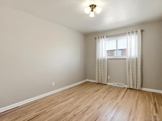 9561 W Tennessee Avenue, Lakewood, CO 80226