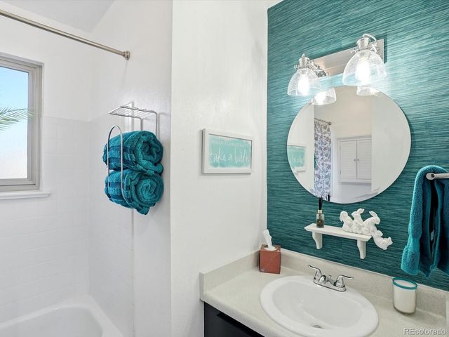 9561 W Tennessee Avenue, Lakewood, CO 80226