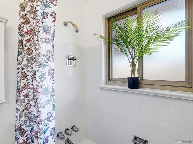 9561 W Tennessee Avenue, Lakewood, CO 80226