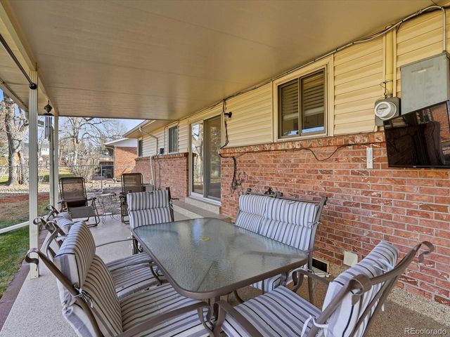 9561 W Tennessee Avenue, Lakewood, CO 80226