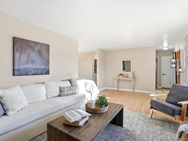 9561 W Tennessee Avenue, Lakewood, CO 80226