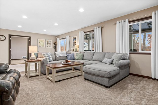 16610 Xeon Street NW, Andover, MN 55304