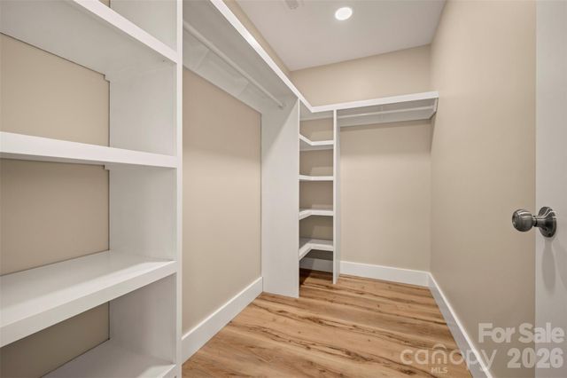 323 Stepp Avenue, Hendersonville, NC 28739