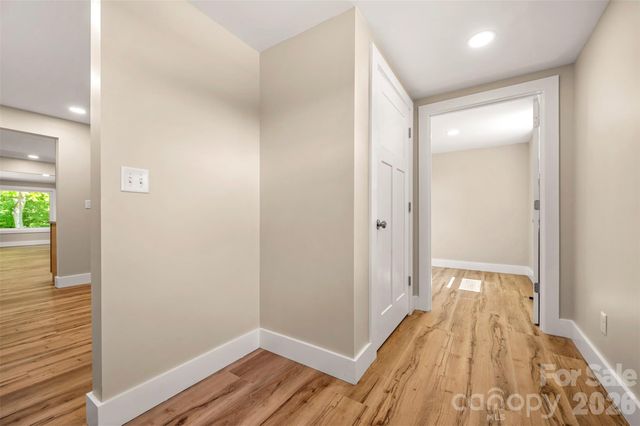323 Stepp Avenue, Hendersonville, NC 28739