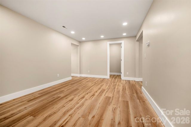 323 Stepp Avenue, Hendersonville, NC 28739