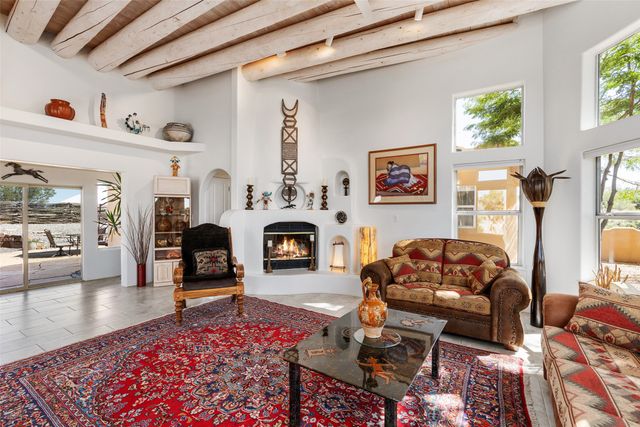 1 Sombra Court, Santa Fe, NM 87508