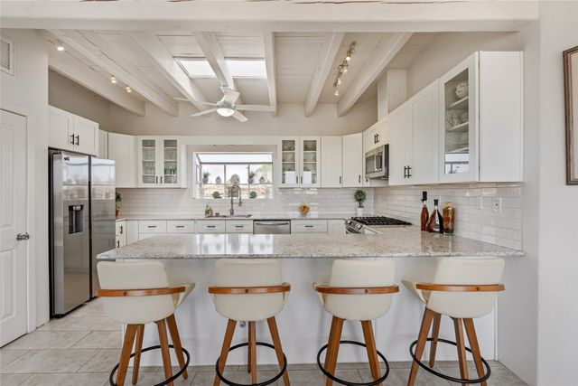 1 Sombra Court, Santa Fe, NM 87508