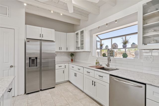 1 Sombra Court, Santa Fe, NM 87508