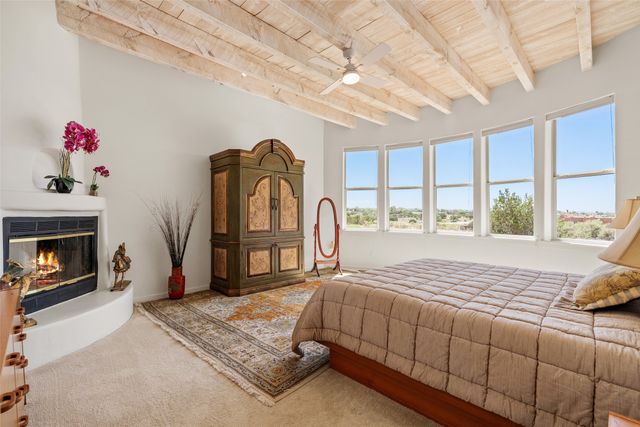 1 Sombra Court, Santa Fe, NM 87508