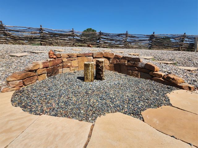 1 Sombra Court, Santa Fe, NM 87508