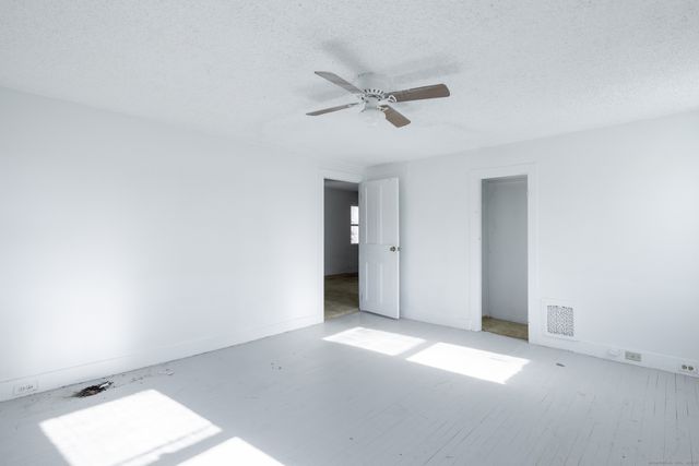 301 Queen Street, Bristol, CT 06010