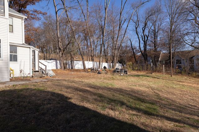 301 Queen Street, Bristol, CT 06010