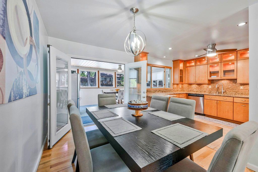 Image 12 of property listing at 1442 WATTS AVE, Severn, MD 21144