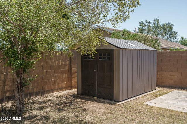 7175 W KALER Avenue, Glendale, AZ 85303