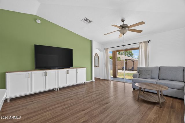 7175 W KALER Avenue, Glendale, AZ 85303
