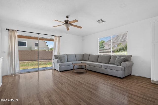 7175 W KALER Avenue, Glendale, AZ 85303