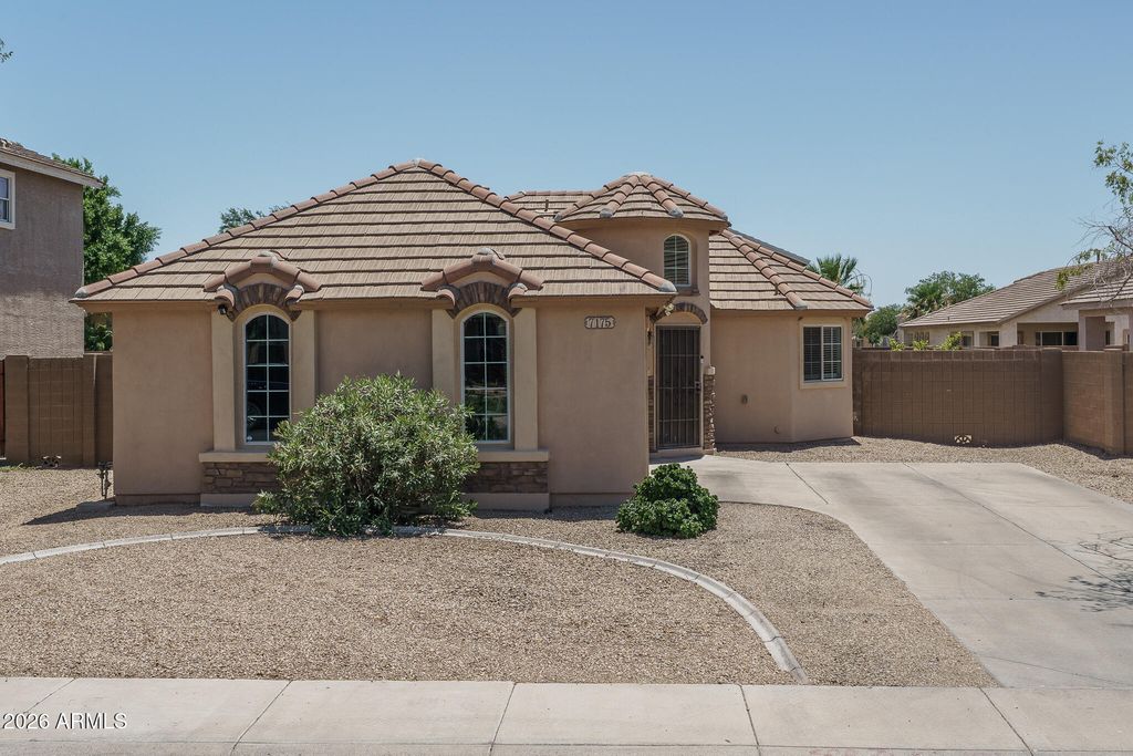 7175 W KALER Avenue, Glendale, AZ 85303