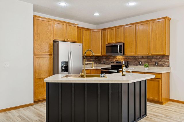 18400 Xerxes Street NW, Elk River, MN 55330