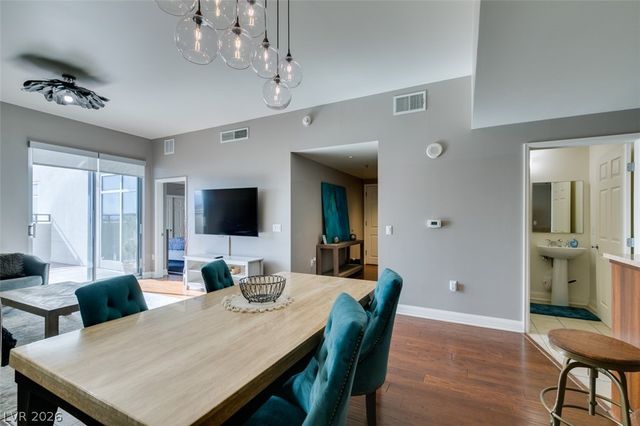 150 Las Vegas Boulevard 807, Las Vegas, NV 89101