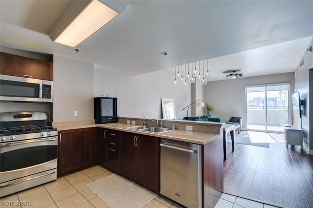 150 Las Vegas Boulevard 807, Las Vegas, NV 89101