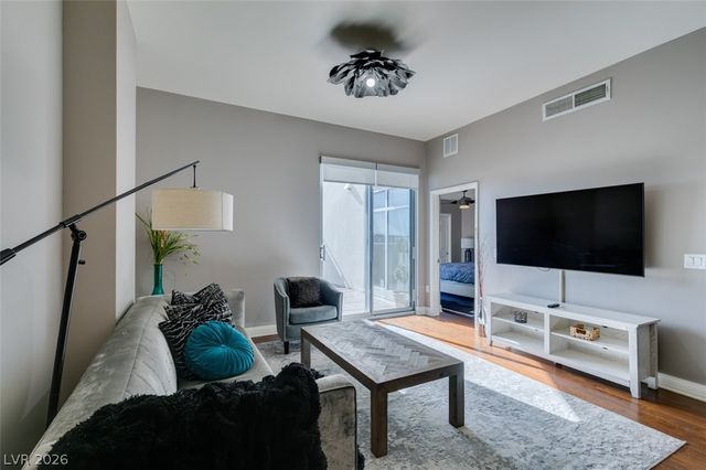 150 Las Vegas Boulevard 807, Las Vegas, NV 89101