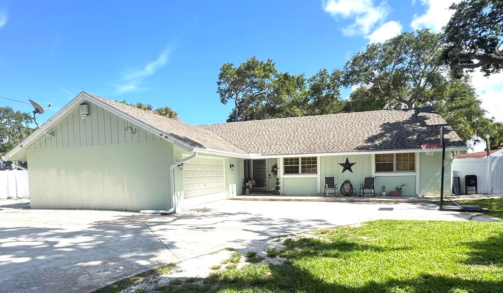 2518 Ranch House Road, West Palm Beach, FL 33406