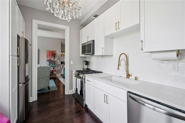 2626 Peachtree Road NW 1104, Atlanta, GA 30305