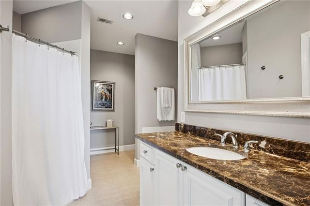 2626 Peachtree Road NW 1104, Atlanta, GA 30305