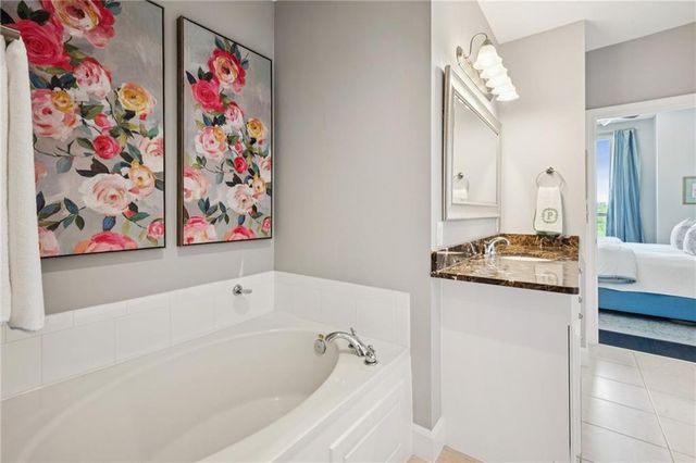 2626 Peachtree Road NW 1104, Atlanta, GA 30305