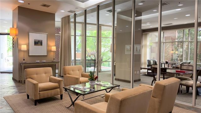 2626 Peachtree Road NW 1104, Atlanta, GA 30305