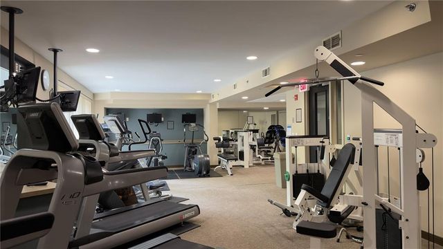 2626 Peachtree Road NW 1104, Atlanta, GA 30305