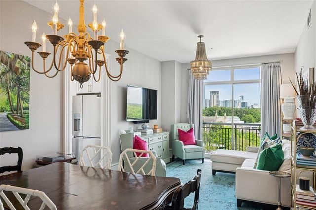 2626 Peachtree Road NW 1104, Atlanta, GA 30305