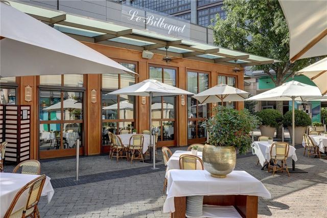 2626 Peachtree Road NW 1104, Atlanta, GA 30305