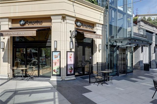 2626 Peachtree Road NW 1104, Atlanta, GA 30305