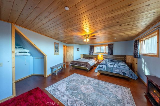 272 Manzanita Drive, Green Valley Lake, CA 92341