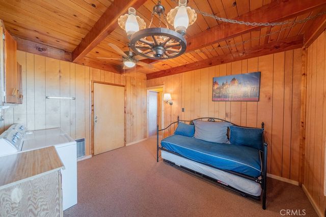 272 Manzanita Drive, Green Valley Lake, CA 92341