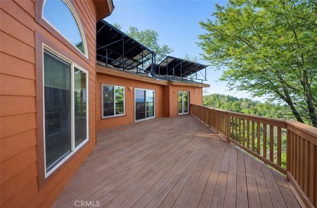 272 Manzanita Drive, Green Valley Lake, CA 92341