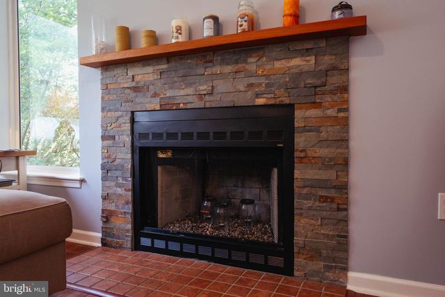 114 APPLE CROSS RD, Harpers Ferry, WV 25425