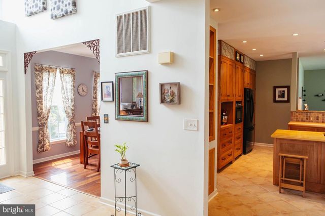 114 APPLE CROSS RD, Harpers Ferry, WV 25425