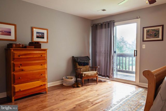 114 APPLE CROSS RD, Harpers Ferry, WV 25425