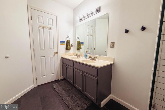114 APPLE CROSS RD, Harpers Ferry, WV 25425