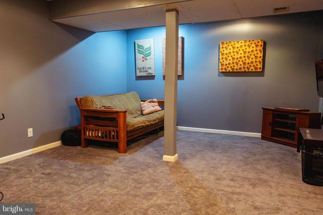 114 APPLE CROSS RD, Harpers Ferry, WV 25425