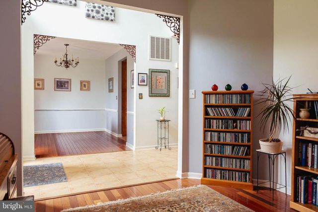 114 APPLE CROSS RD, Harpers Ferry, WV 25425