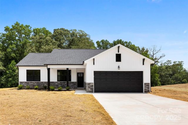 153 Pumice Drive, Statesville, NC 28625